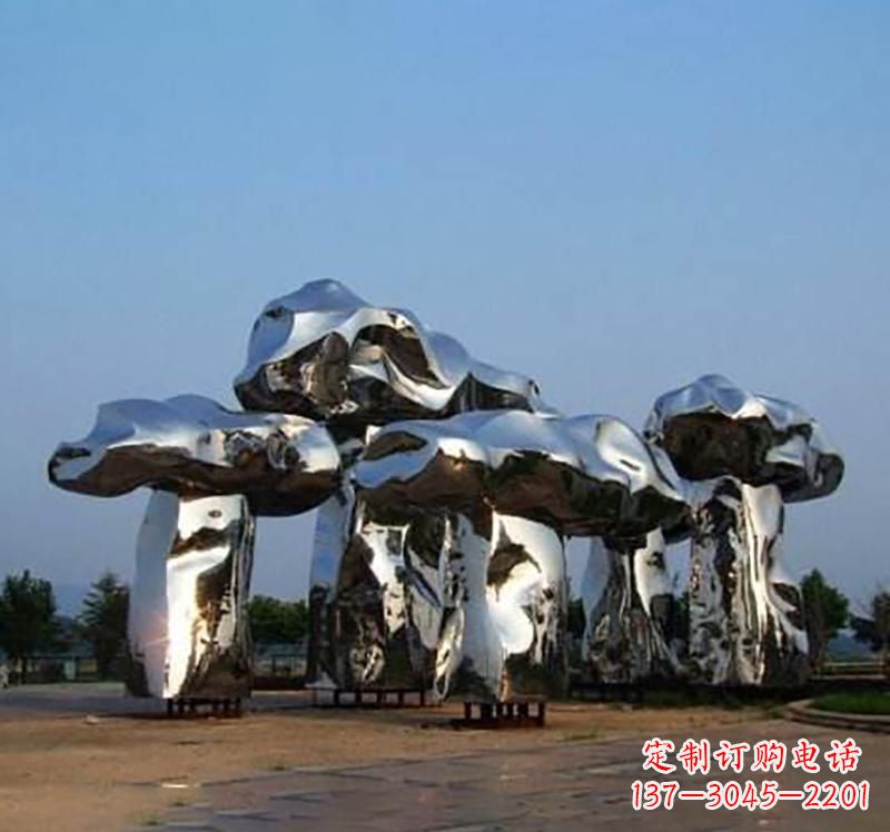 河南不锈钢镜面蘑菇雕塑精致灵动的美学
