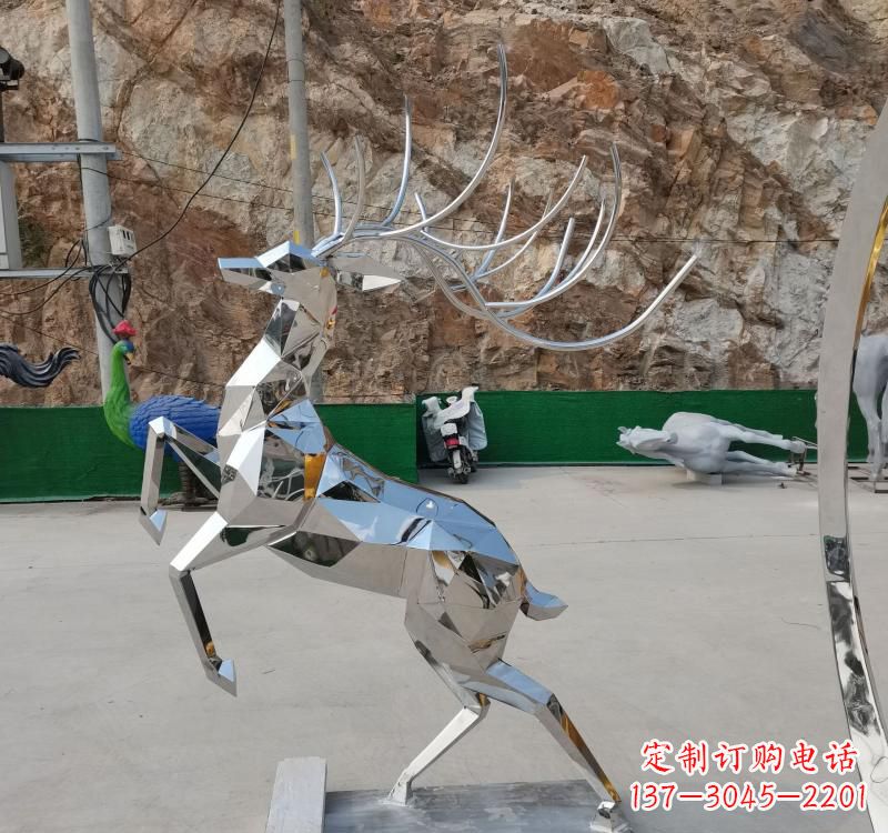 河南不锈钢广场梅花鹿雕塑