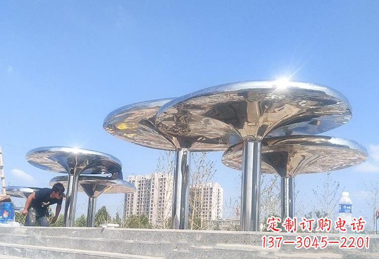 河南不锈钢广场凉亭雕塑——精美雕塑点缀美丽环境