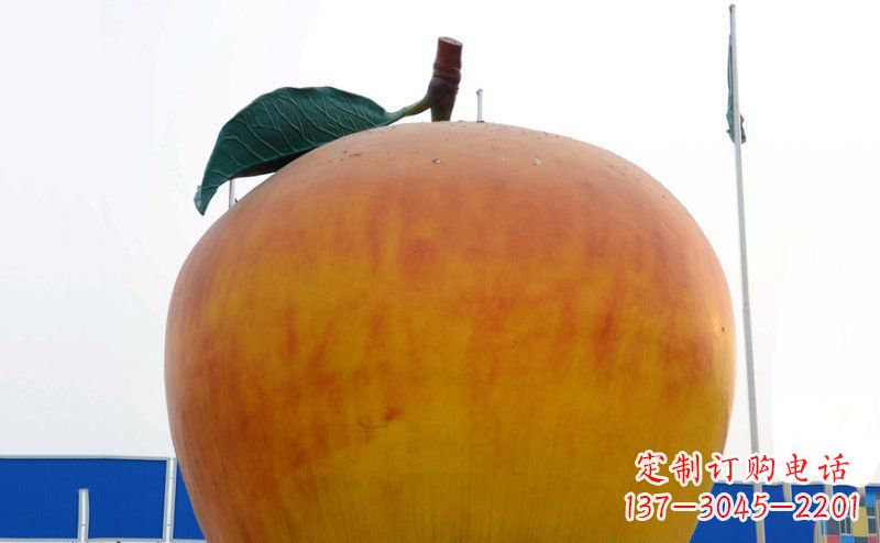 河南不锈钢苹果雕塑浓缩艺术精髓