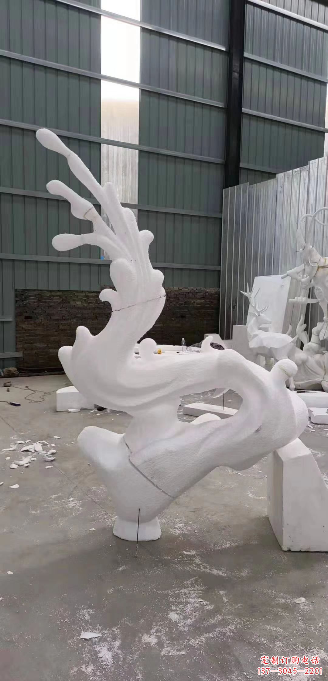 河南魔力凤凰不锈钢的美学雕塑