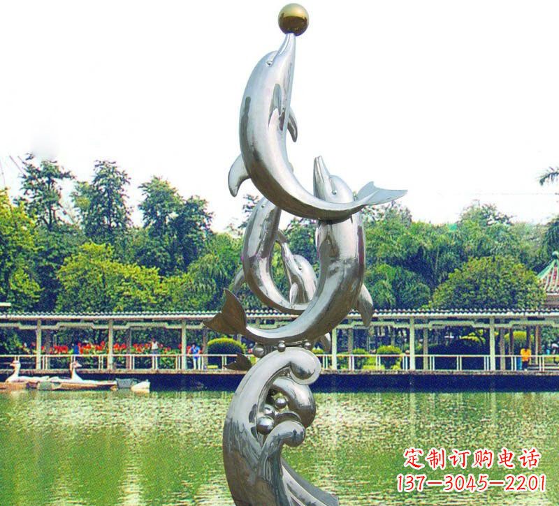 河南海豚的美丽雕塑