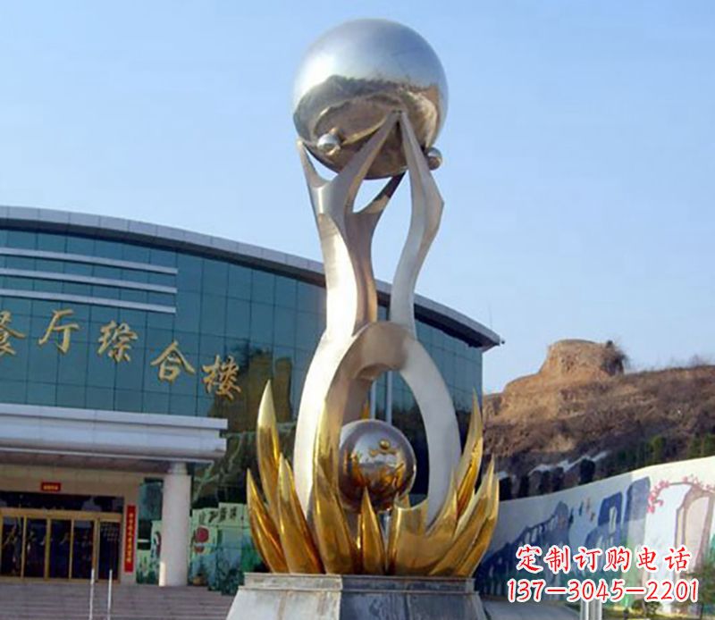 河南不锈钢荷叶托球雕塑艺术之美