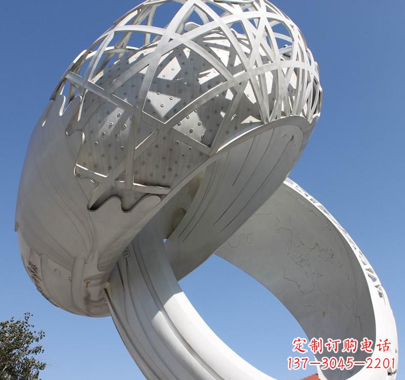 河南不锈钢户外婚庆戒指雕塑婚礼永恒的记忆