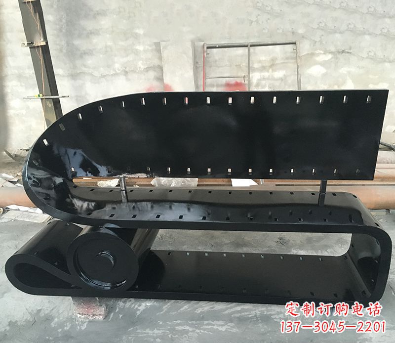 河南精美不锈钢胶卷雕塑