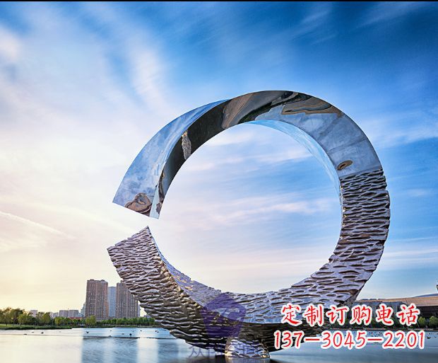 河南环绕世界的不锈钢景观雕塑