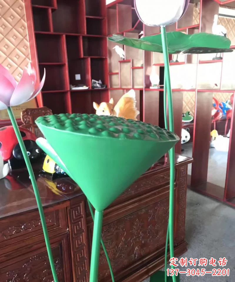 河南不锈钢莲藕雕塑引领现代景观艺术