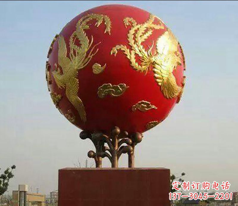 河南不锈钢龙凤呈祥雕塑传统艺术的精美体现