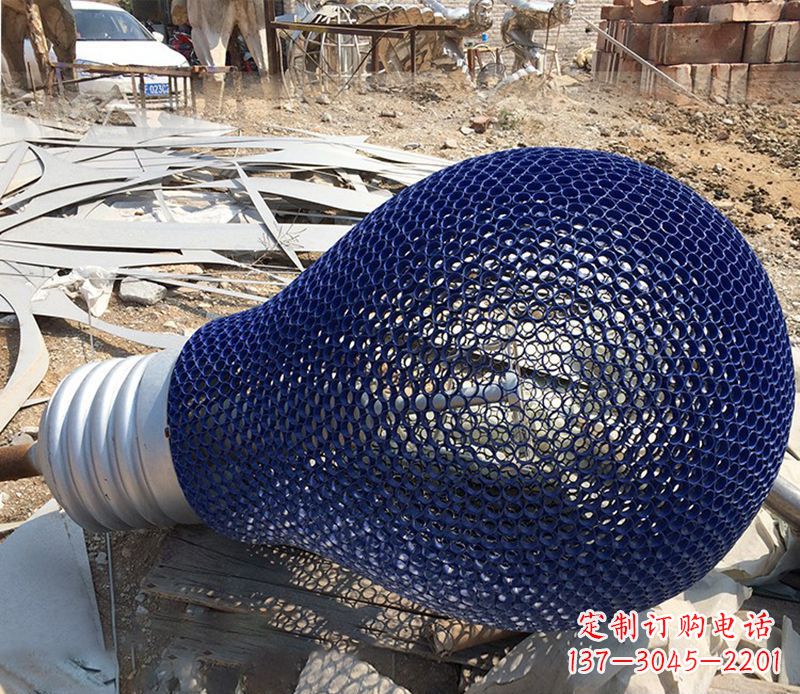 河南不锈钢镂空灯泡雕塑