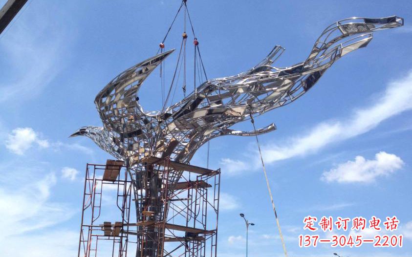 河南不锈钢镂空鸽子雕塑
