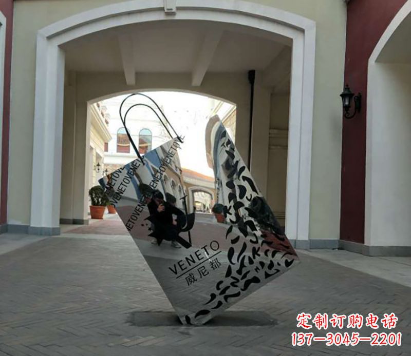河南不锈钢镂空购物袋雕塑——艺术精美的装饰品