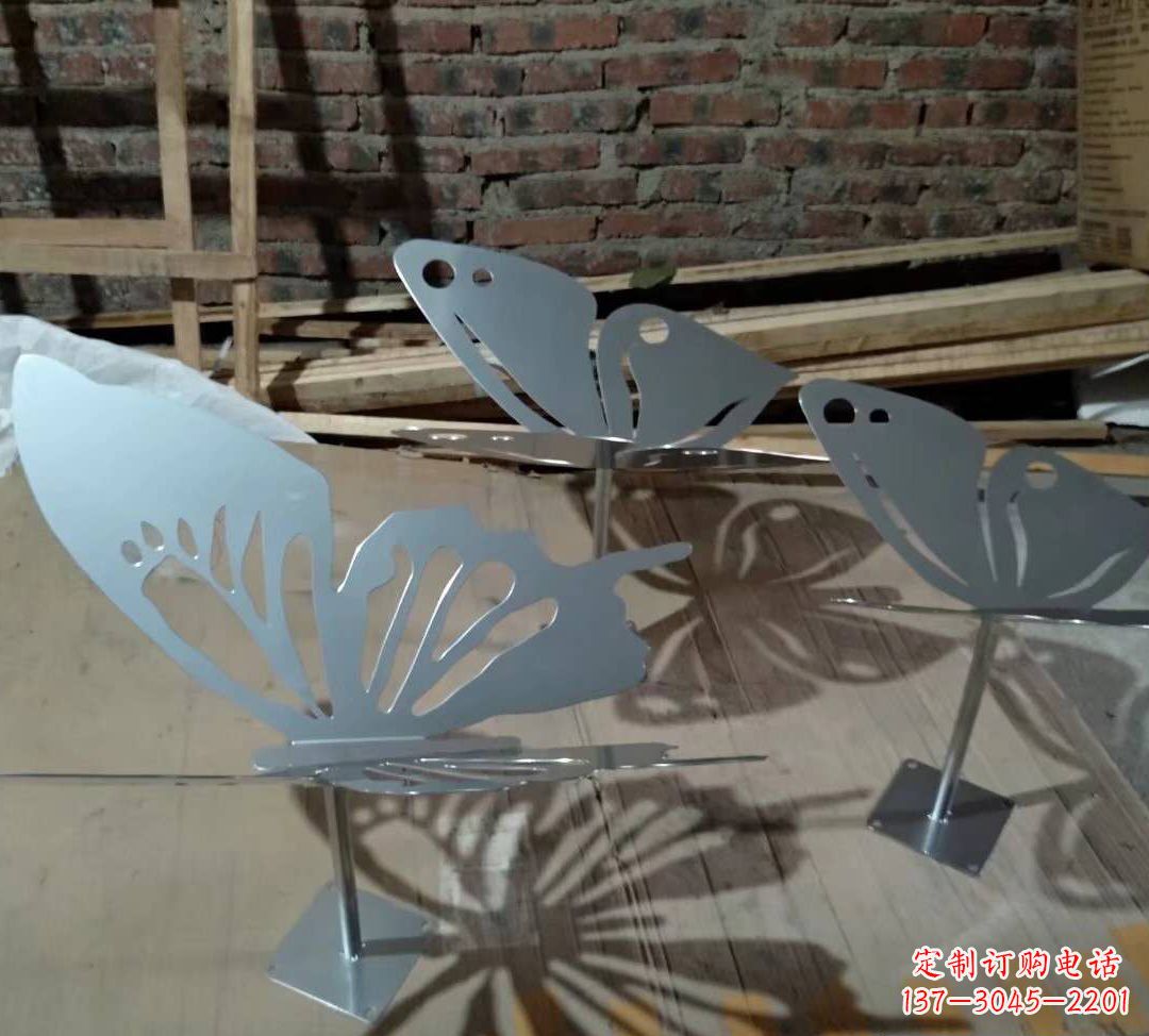 河南蝴蝶之舞不锈钢镂空蝴蝶景观雕塑