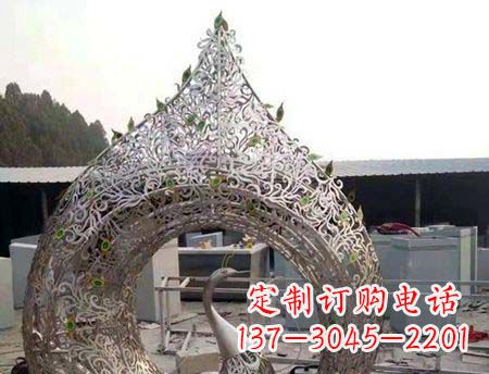 河南不锈钢镂空孔雀雕塑精美的艺术之作