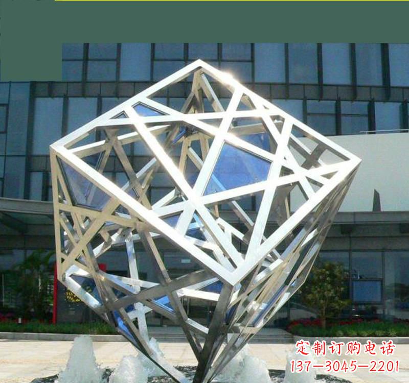 河南不锈钢镂空魔方雕塑艺术与智慧的完美结合