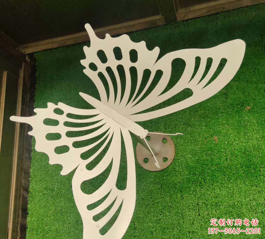 河南不锈钢镂空蝴蝶雕塑灵动翩跹