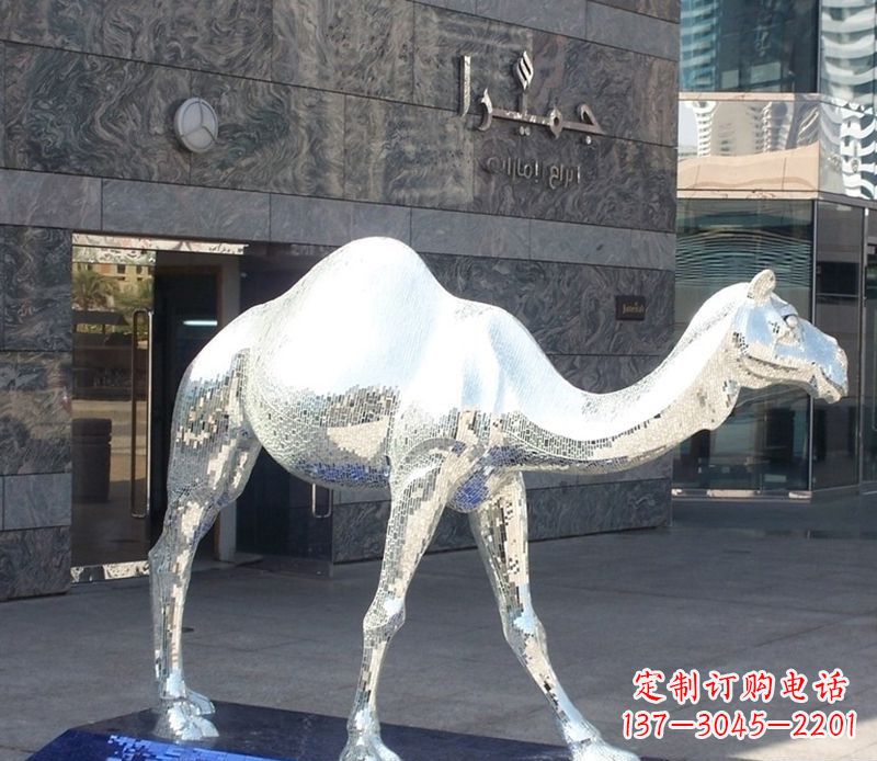 河南不锈钢骆驼雕塑精美外形折射古朴美感