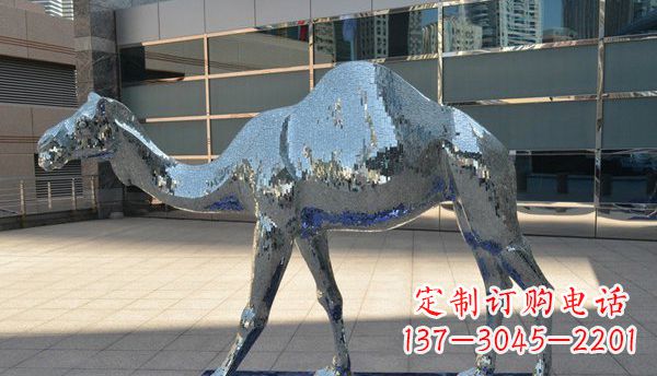河南不锈钢骆驼雕塑一种充满浪漫情怀的艺术品