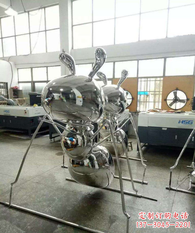 河南不锈钢蚂蚁步行街景观雕塑——融合现代科技与自然之美