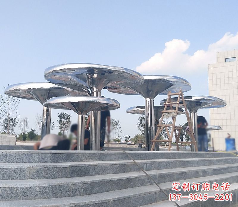 河南不锈钢蘑菇公园景观雕塑