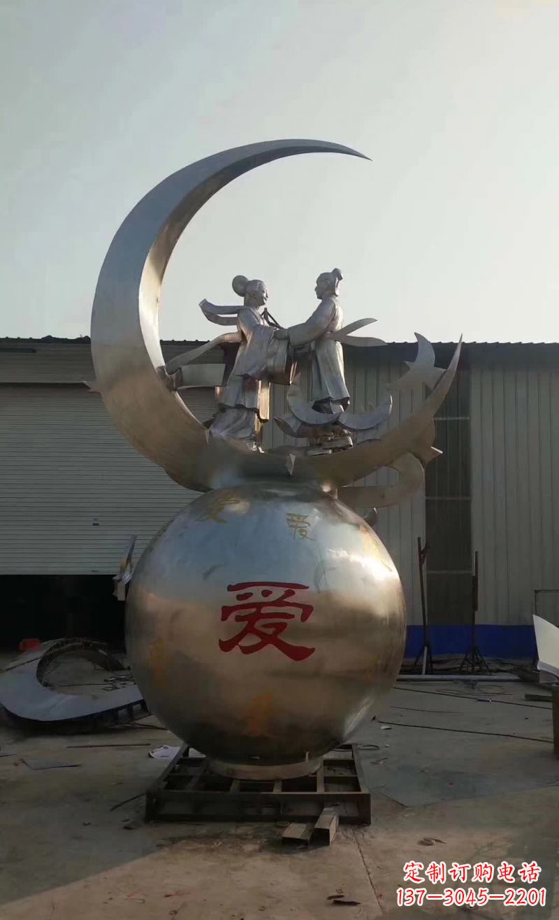 河南不锈钢牛郎织女雕塑传承爱情的象征