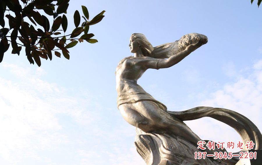 河南女娲传承中华神话的不锈钢雕塑