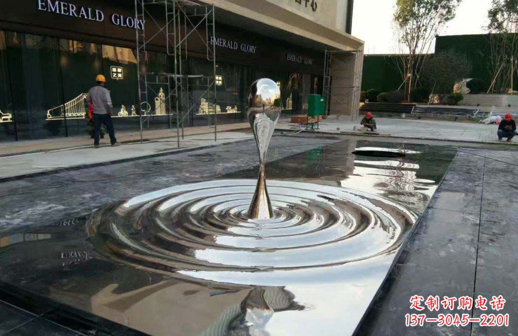 河南不锈钢水滴雕塑美丽的艺术表现