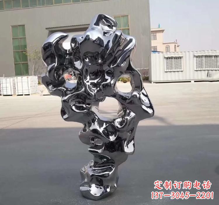 河南太湖石雕塑精美的艺术瑰宝