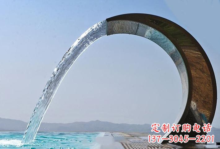 河南精美不锈钢喷水圆环雕塑