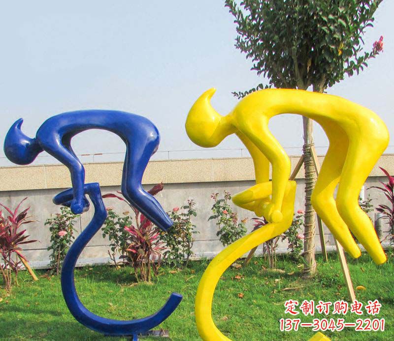 河南不锈钢骑自行车广场景观雕塑——给城市带来活力