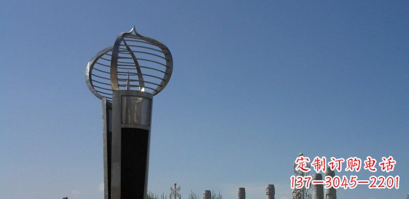 河南不锈钢火炬形雕塑熠熠生辉