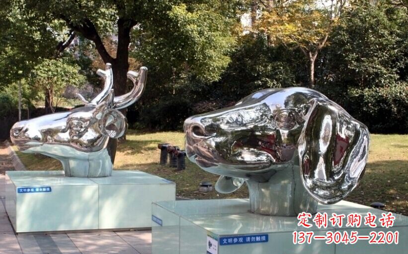 河南十二生肖头像景观雕塑