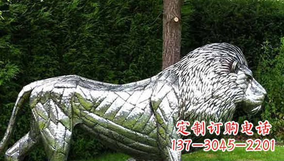 河南不锈钢狮子雕塑拥有经典古典风格