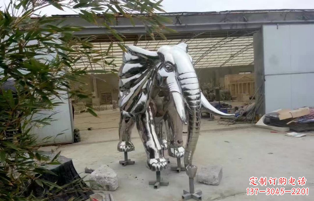 河南大象雕塑——装饰不锈钢售楼部