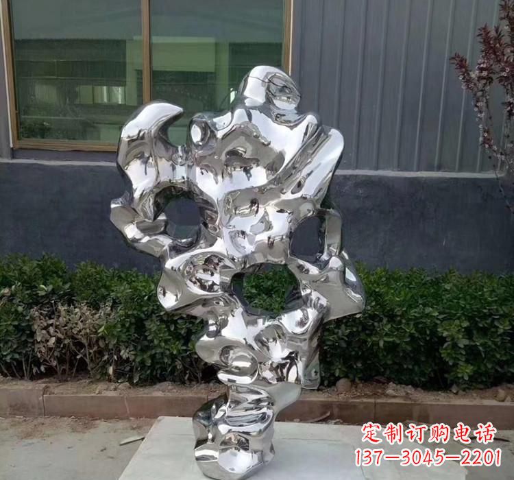 河南精美太湖石雕塑,给环境带来灿烂光彩