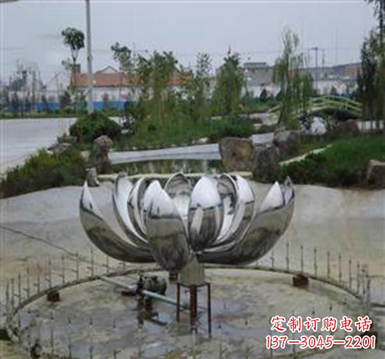 河南不锈钢荷花雕塑营造美丽水景