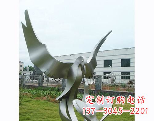 河南面世的不锈钢动物雕塑