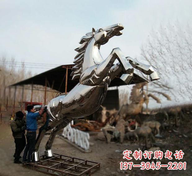 河南不锈钢现代动物马雕塑