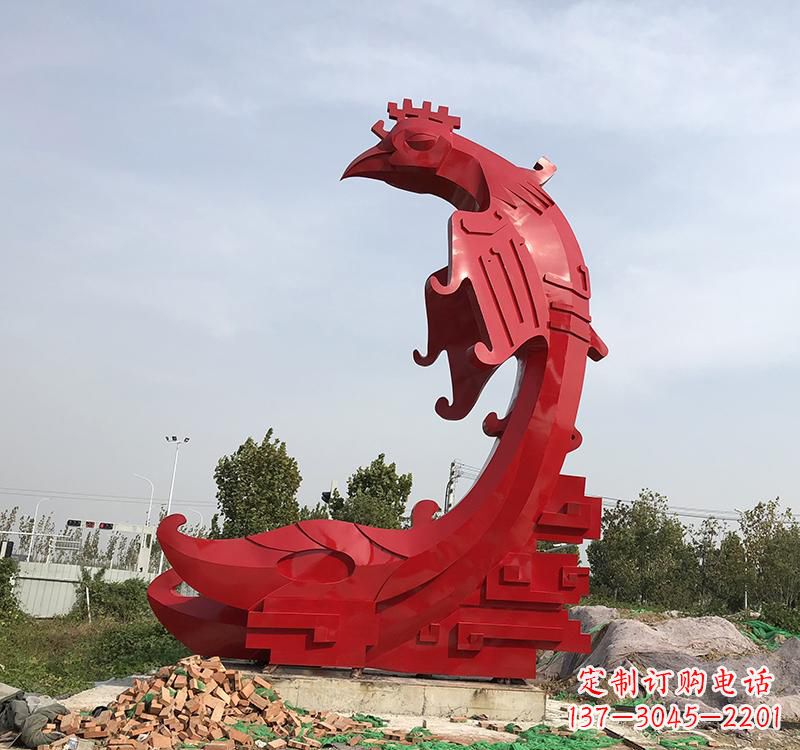 河南凤凰展翅飞翔——不锈钢现代广场的雕塑之美