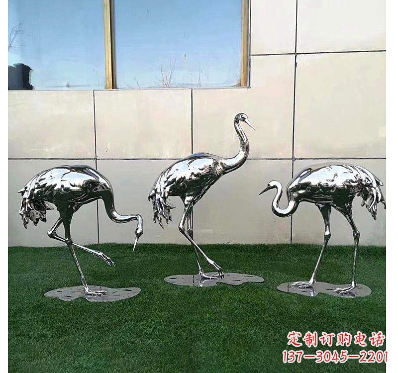 河南不锈钢现代镜面仙鹤雕塑