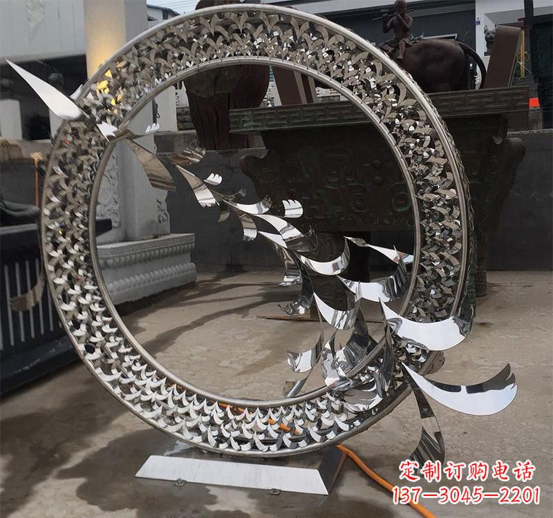 河南不锈钢现代圆环雕塑