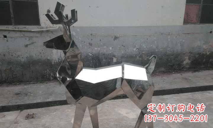河南不锈钢小鹿石雕——雕塑中的优雅与高贵