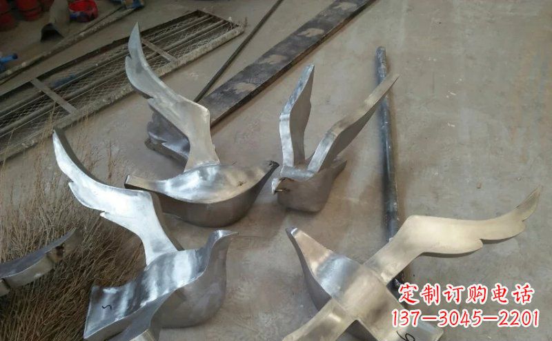 河南精美的不锈钢小型鸽子雕塑