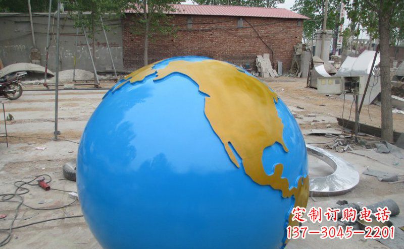 河南不锈钢校园地球雕塑象征着全球友好