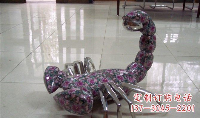 河南不锈钢蝎子雕塑精美的装饰品