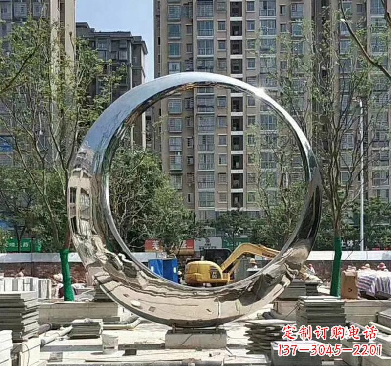 河南不锈钢艺术圆环雕塑