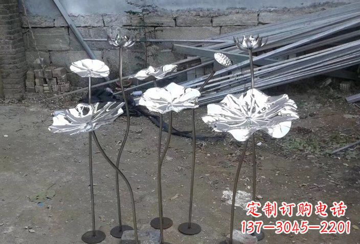 河南不锈钢荷叶雕塑给园林增添美感