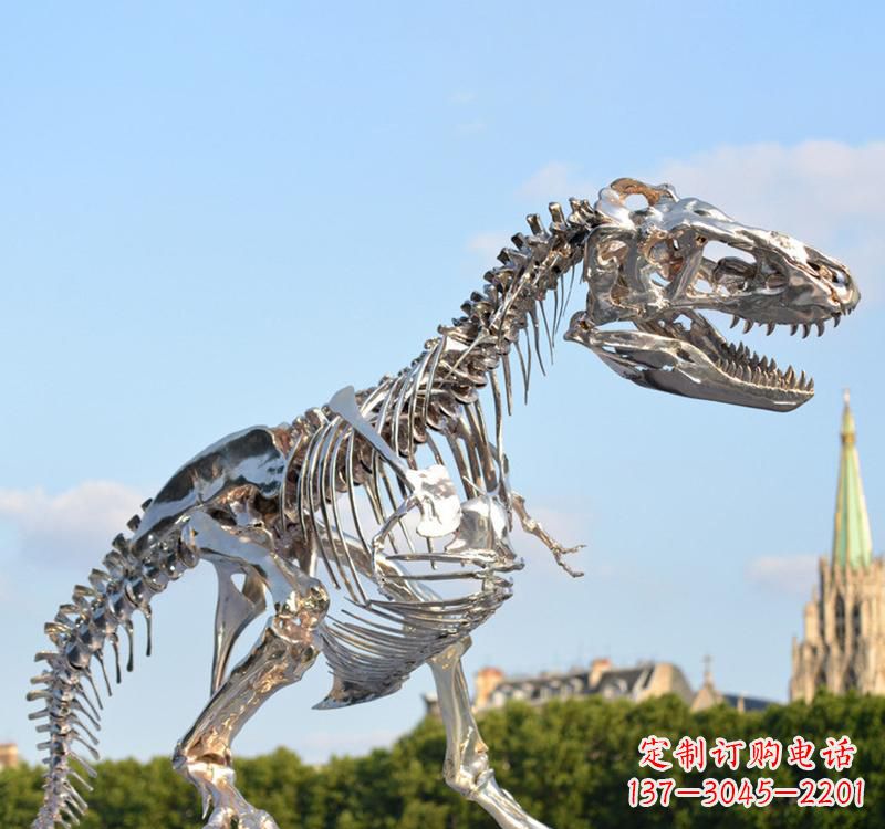 河南不锈钢恐龙雕塑精致纪念它们的存在