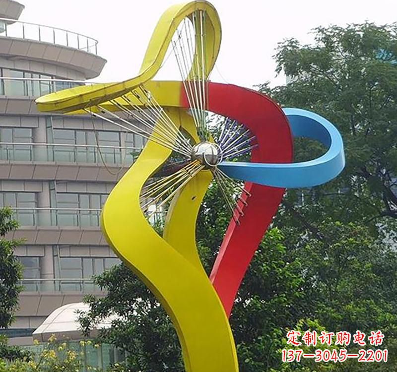 河南不锈钢风车雕塑——烤漆之美