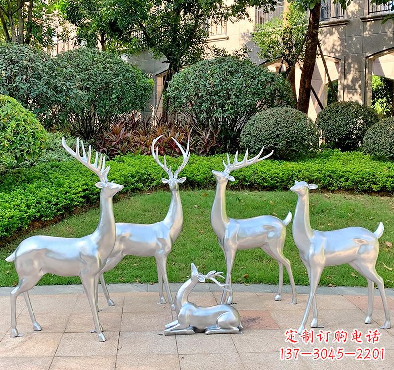 河南不锈钢园林小鹿雕塑美丽的艺术点缀