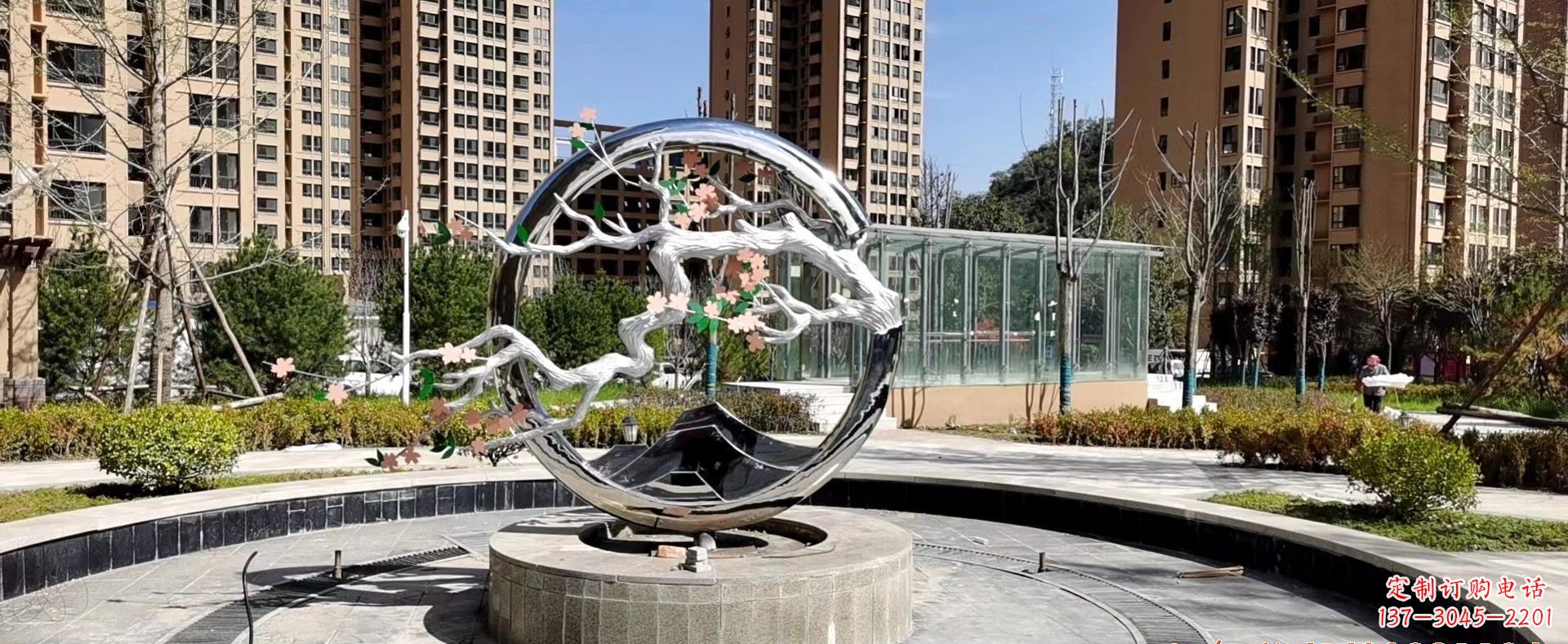 河南无尽环绕——不锈钢圆环景观雕塑